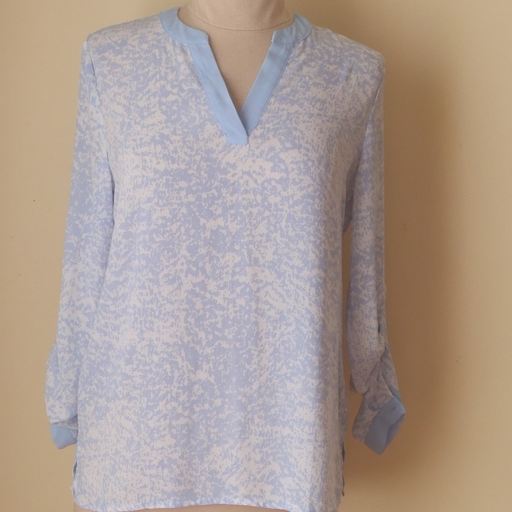 Kenneth Cole Select Dresse Top blue/White size‎ Small.